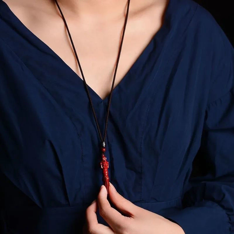 Tibetan Vajra Pendant – "Dordje" Spiritual Amulet for Protection